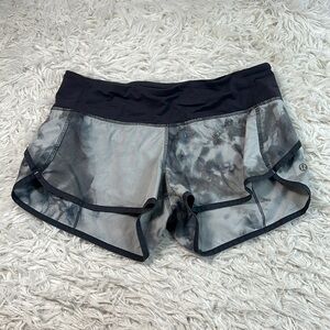 🔥$SALE$🔥 Lululemon Run: Speed Short White Coal Tinted Canvas Super / Black